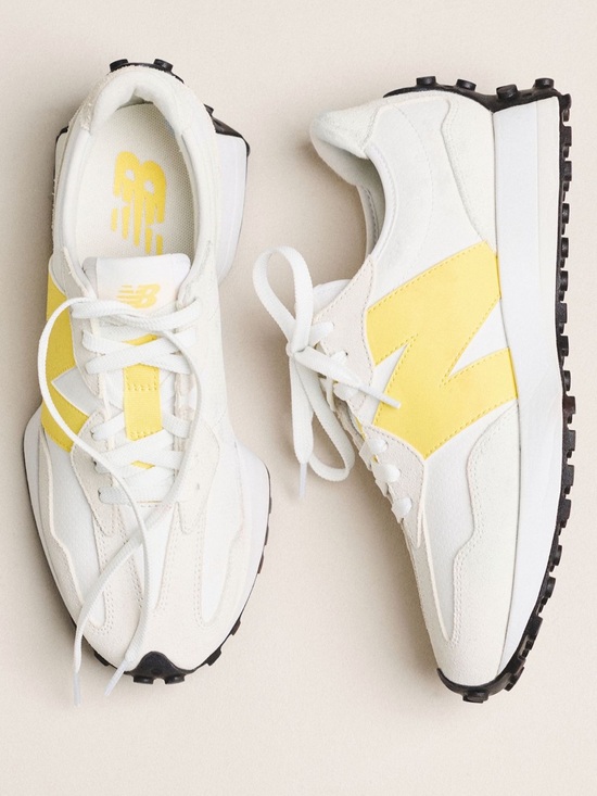 New Balance Shoes - New Balance 327- size 7.5
